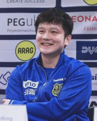 开云百家乐-小胖：别回来、别往后看、别写信，不要输给乡愁，把我们都忘掉！